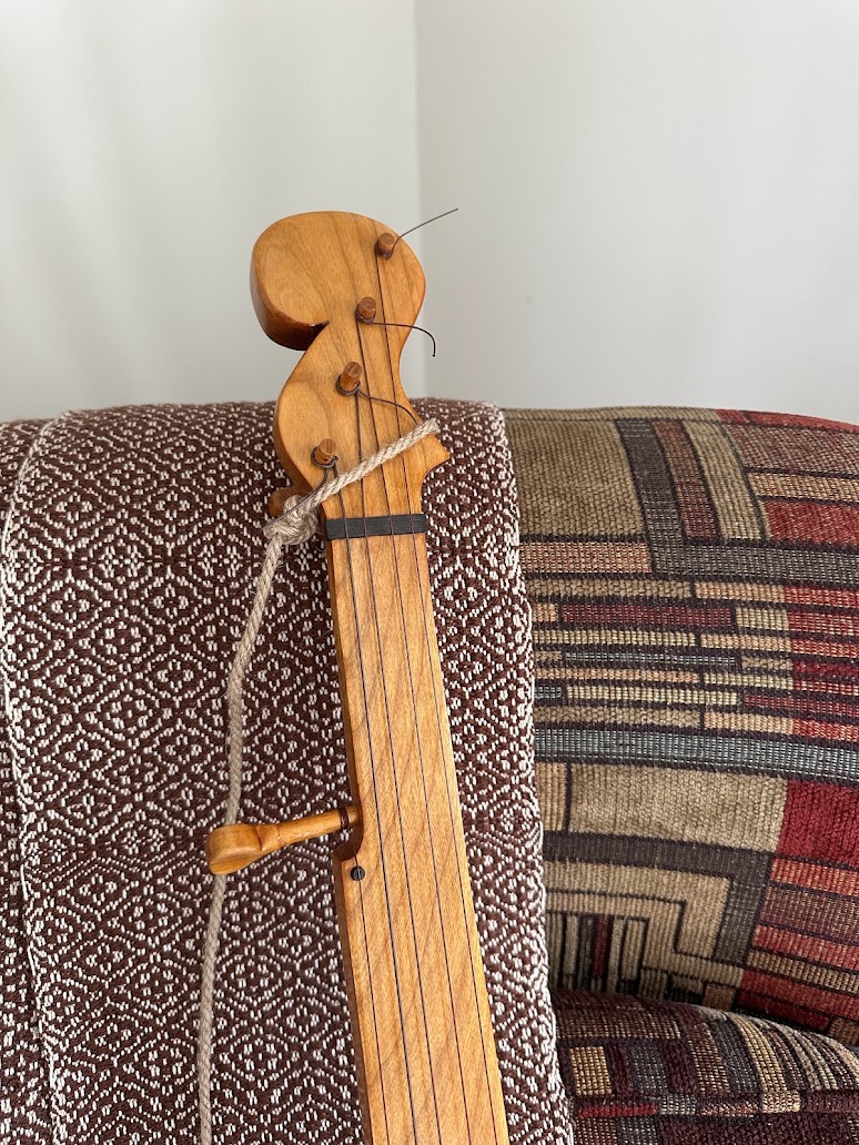 Banjo Neck Detail